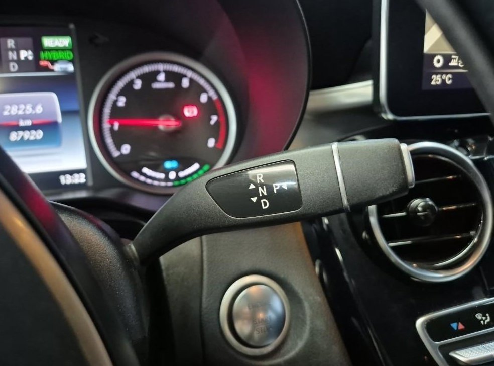 벤츠 GLC 클래스 GLC 350 e 4MATIC 사진 8