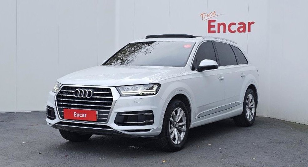 아우디 Q7 45 TFSI 콰트로