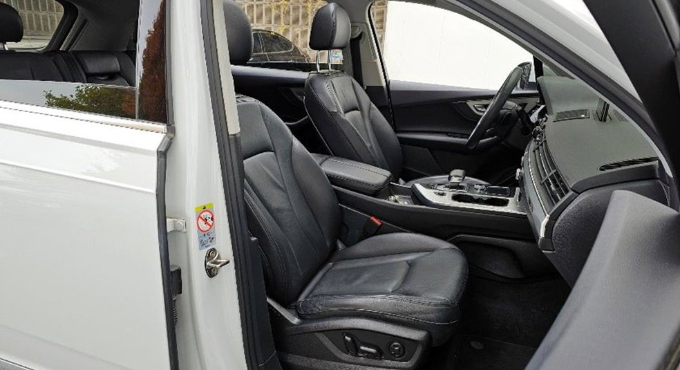 아우디 Q7 45 TFSI 콰트로 사진 10