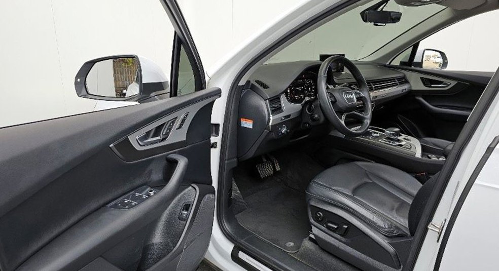 아우디 Q7 45 TFSI 콰트로 사진 11