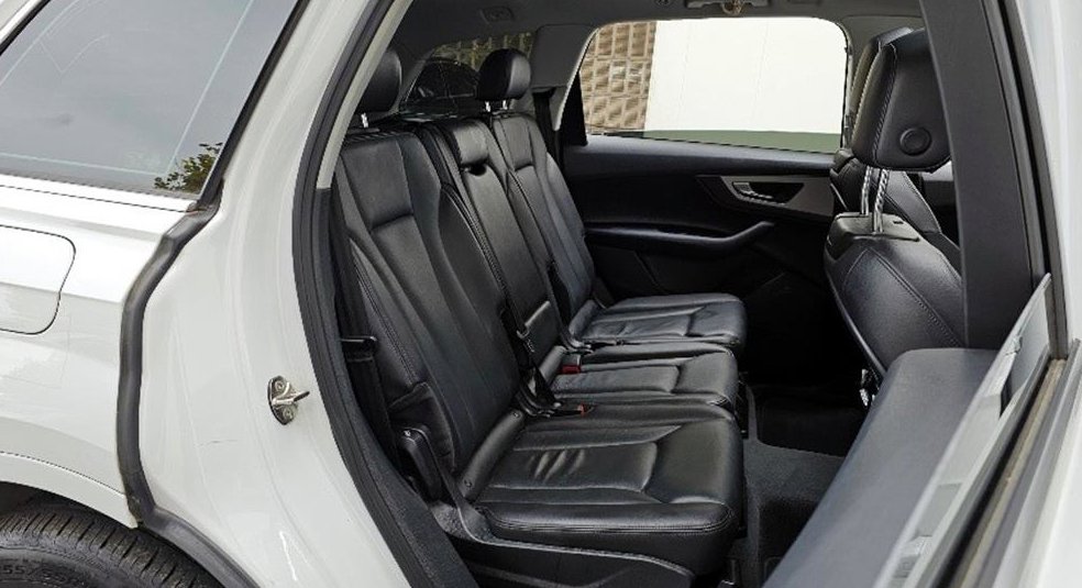 아우디 Q7 45 TFSI 콰트로 사진 12