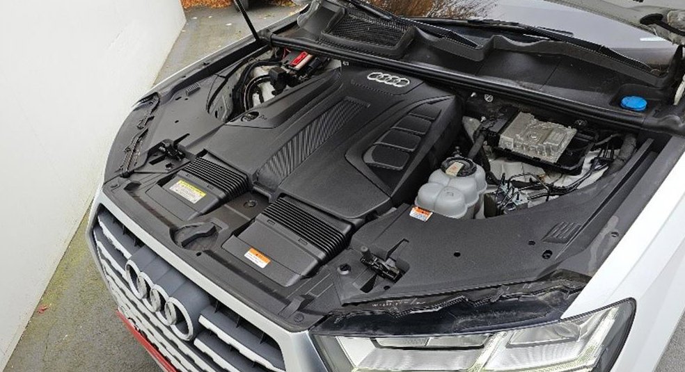 아우디 Q7 45 TFSI 콰트로 사진 6