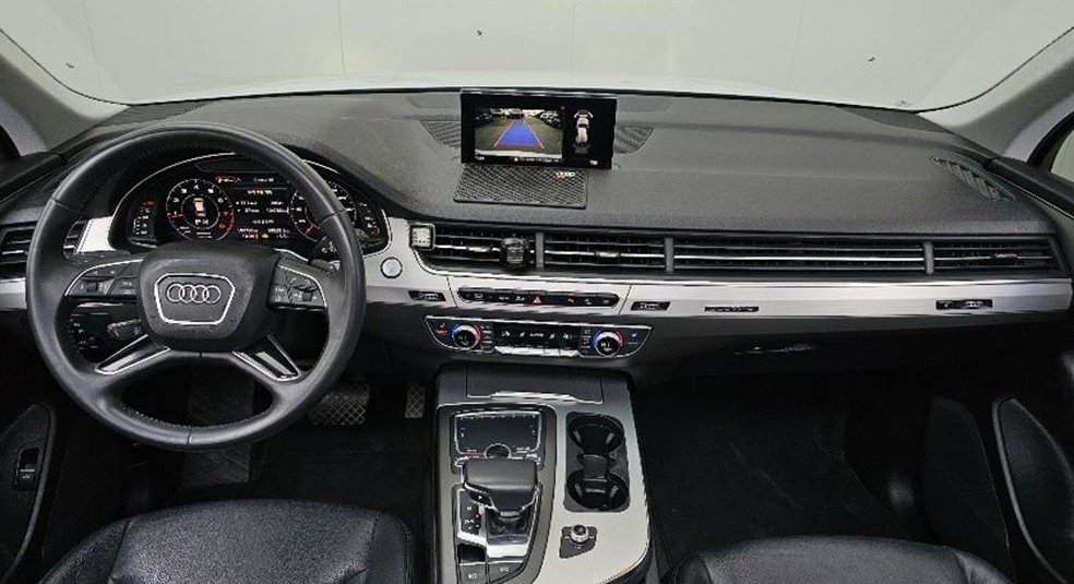 아우디 Q7 45 TFSI 콰트로 사진 7
