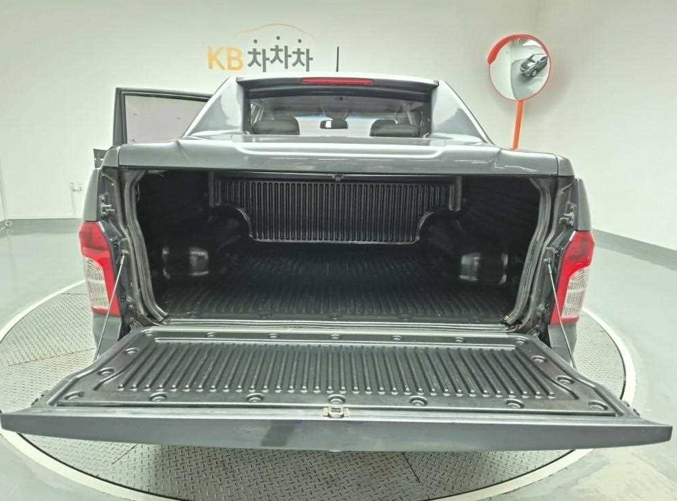KG모빌리티(쌍용)  코란도 디젤 2WD CX5 사진 18