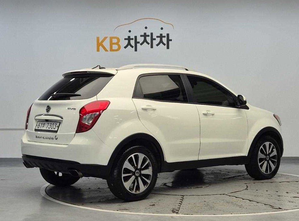 KG모빌리티(쌍용)  코란도 2WD 2.0 CVT 사진 3