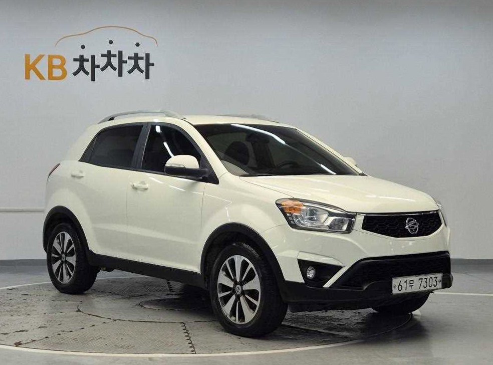 KG모빌리티(쌍용)  코란도 2WD 2.0 CVT 사진 4