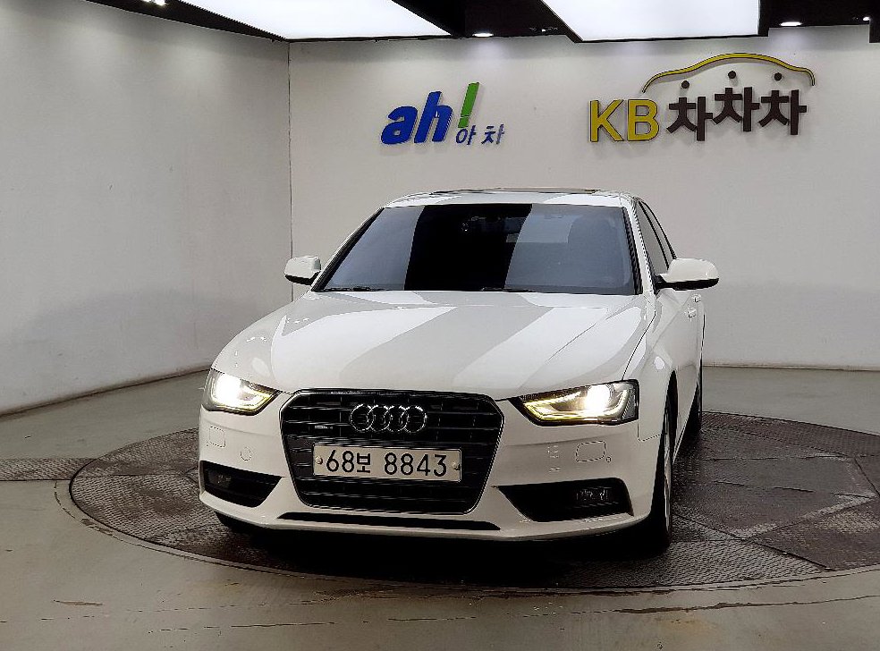 아우디 A4 35 TDI 콰트로 사진 2