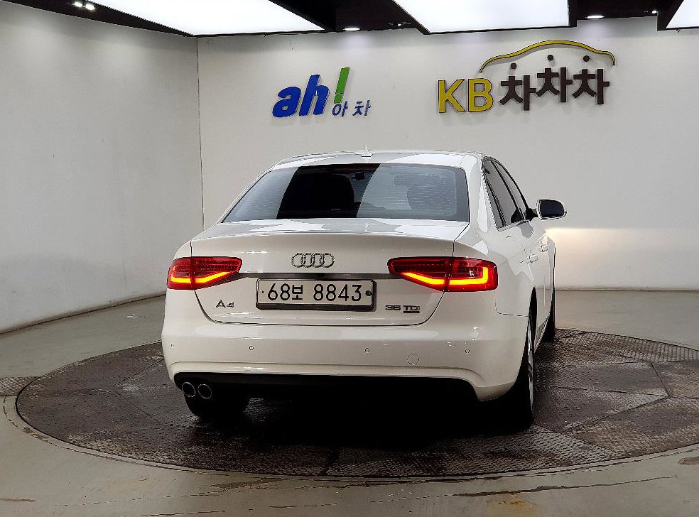 아우디 A4 35 TDI 콰트로 사진 3