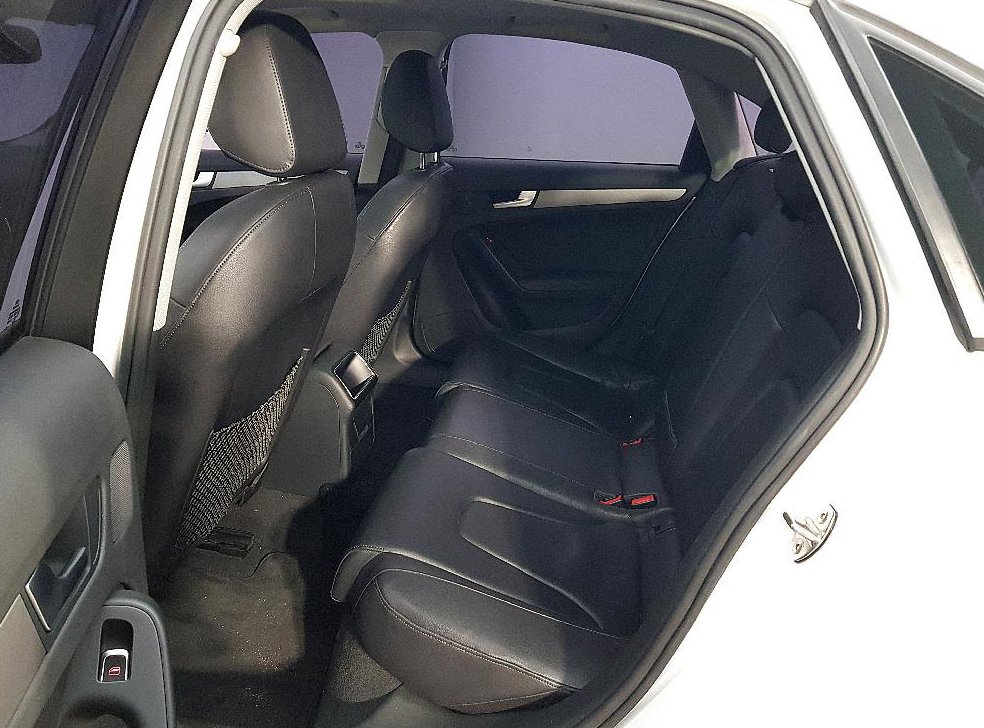 아우디 A4 35 TDI 콰트로 사진 8