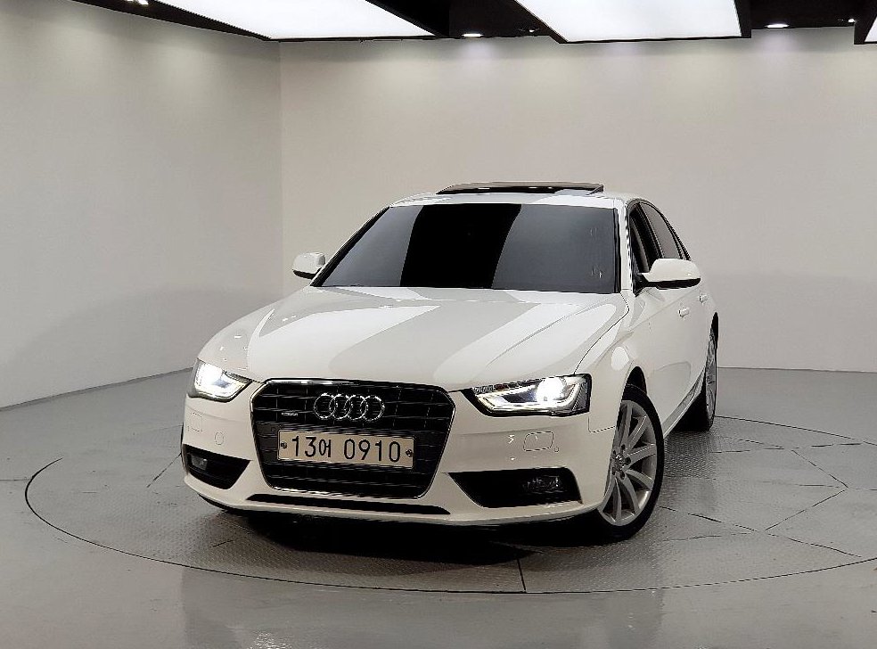 아우디 A4 35 TDI 콰트로 사진 2