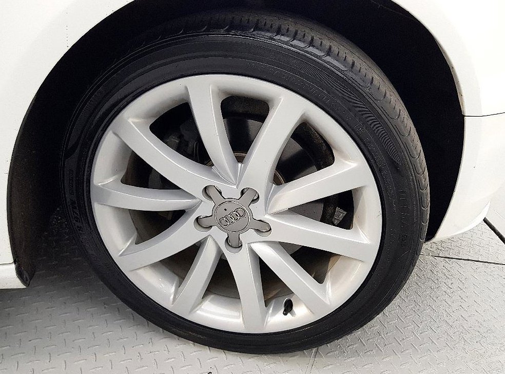 아우디 A4 35 TDI 콰트로 사진 20