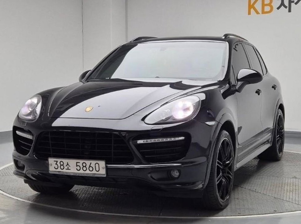 포르쉐 카이엔 4.8 GTS