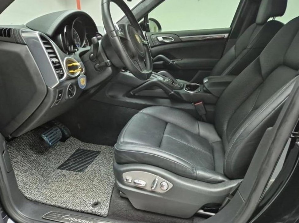 포르쉐 카이엔 4.8 GTS 사진 11