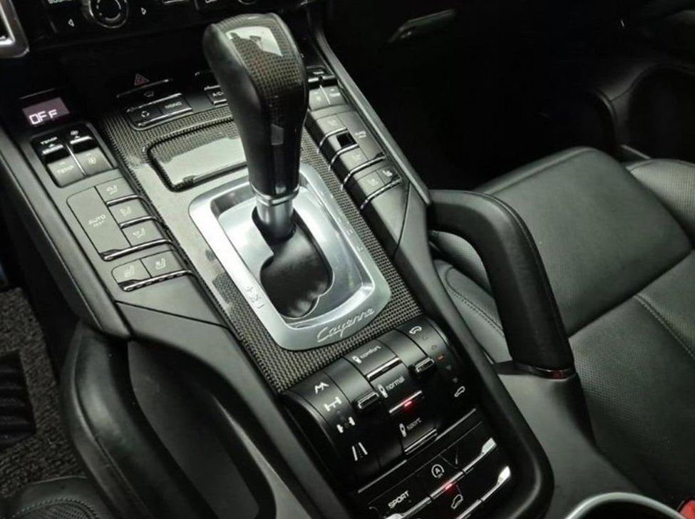 포르쉐 카이엔 4.8 GTS 사진 8