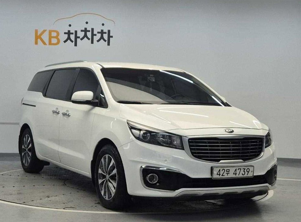 기아 카니발 디젤 9인승 럭셔리 사진 4