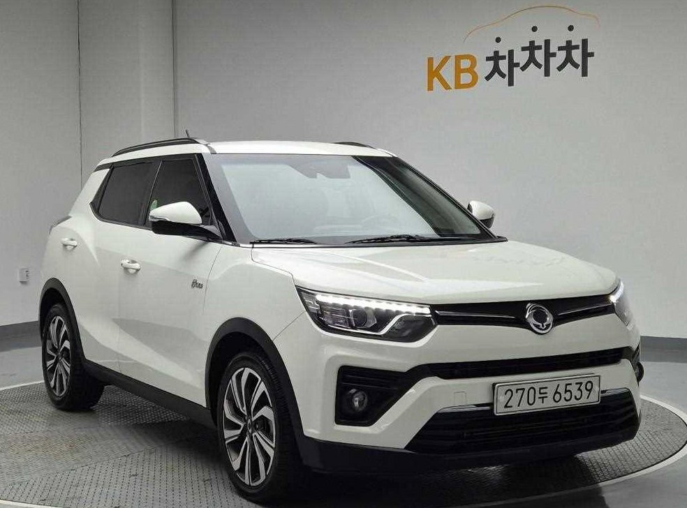 KG모빌리티(쌍용)  티볼리 2WD 가솔린 1.5 사진 4