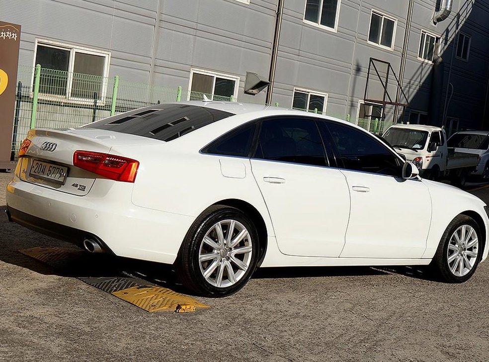 아우디 A6 45 TDI 콰트로 사진 4