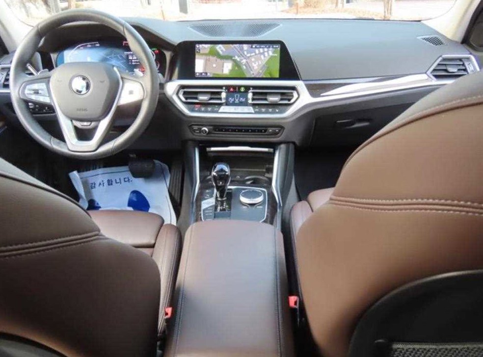 BMW 3시리즈 320i M 스포츠 사진 15