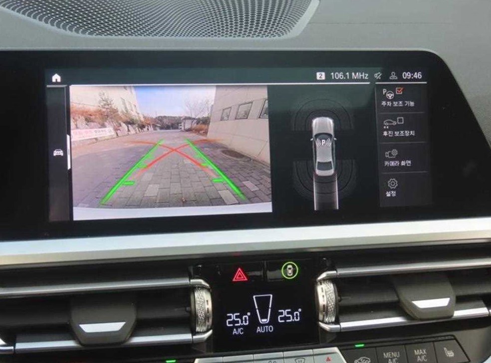 BMW 3시리즈 320i M 스포츠 사진 9