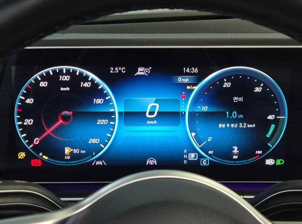 벤츠 GLE 클래스 GLE 400d 4MATIC 쿠페 사진 6