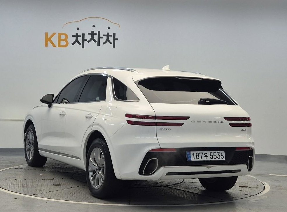 제네시스 GV70 2.5T 가솔린 AWD 사진 2