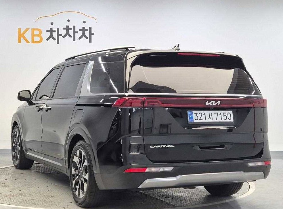 기아 카니발 디젤 9인승 노블레스 사진 2