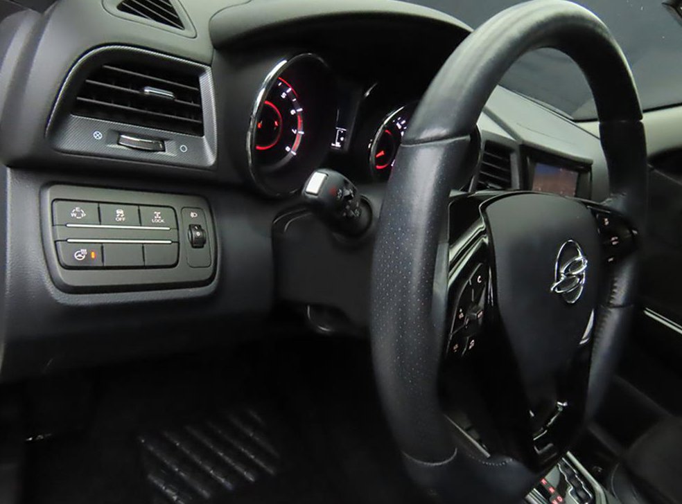 KG모빌리티(쌍용)  티볼리 가솔린 4WD 1.6 LX 사진 15