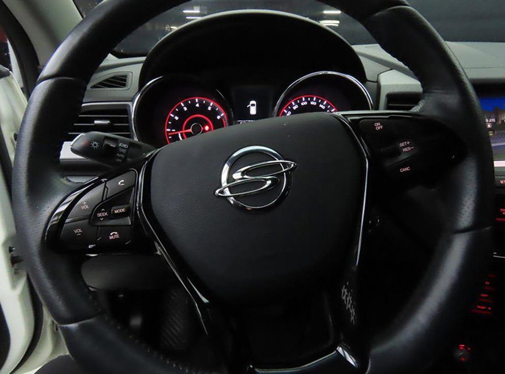 KG모빌리티(쌍용)  티볼리 가솔린 4WD 1.6 LX 사진 8