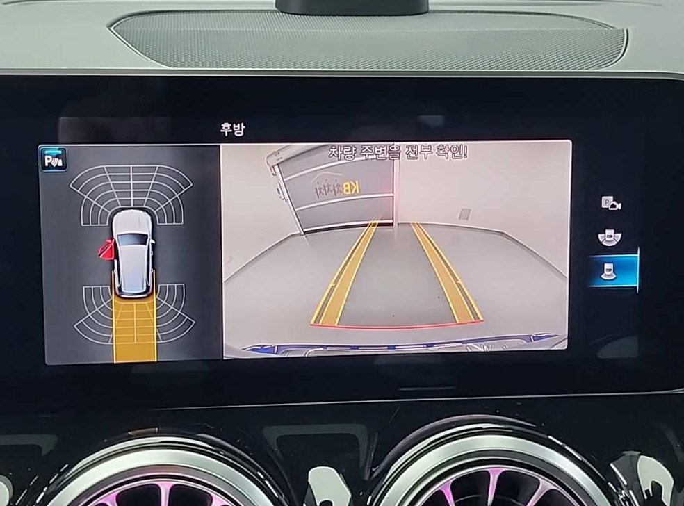 벤츠 GLB 클래스 GLB 250 4MATIC 사진 15