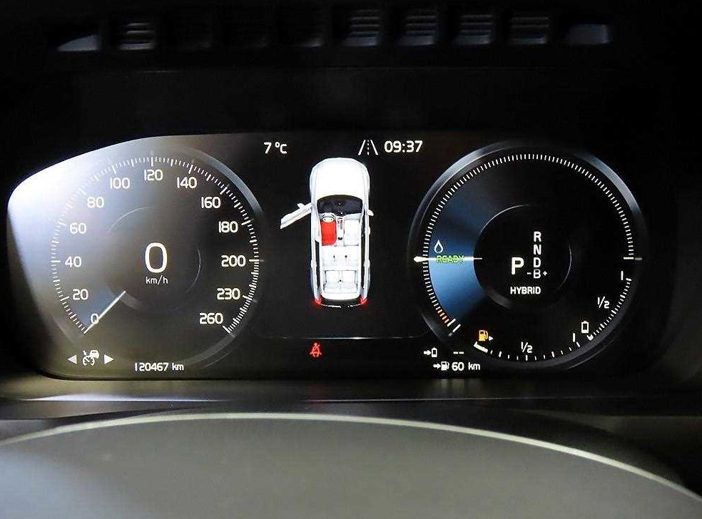 볼보 XC90 2.0 T8 AWD 사진 9