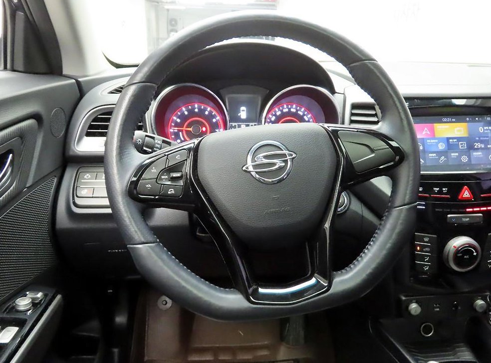 KG모빌리티(쌍용)  티볼리 가솔린 2WD 1.6 VX 사진 8