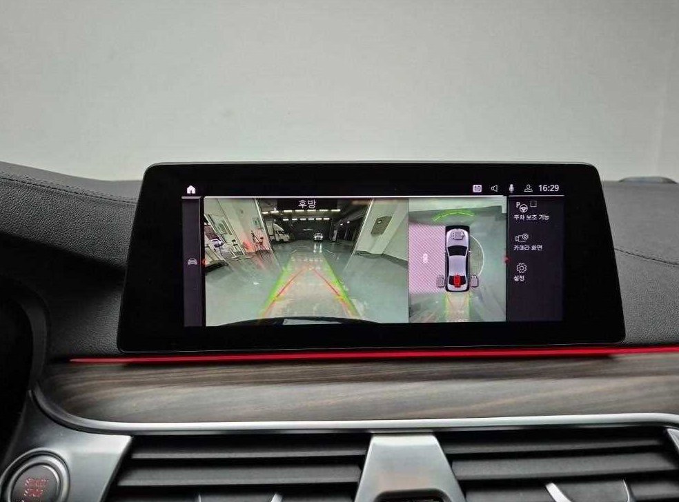BMW 5시리즈 530i M 스포츠 플러스 사진 15