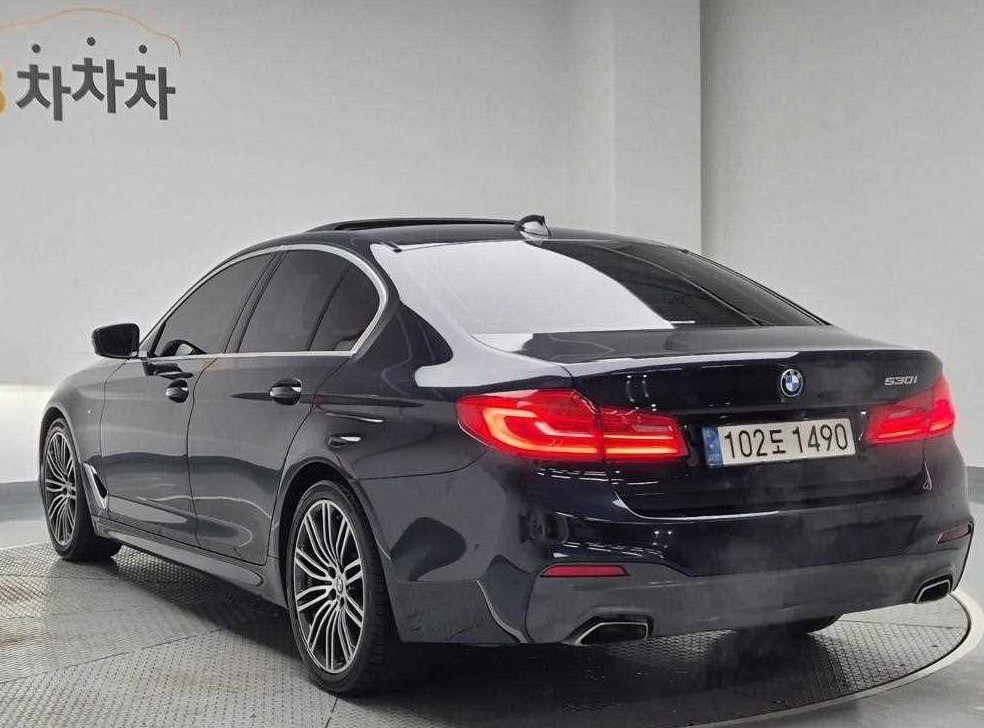 BMW 5시리즈 530i M 스포츠 플러스 사진 2