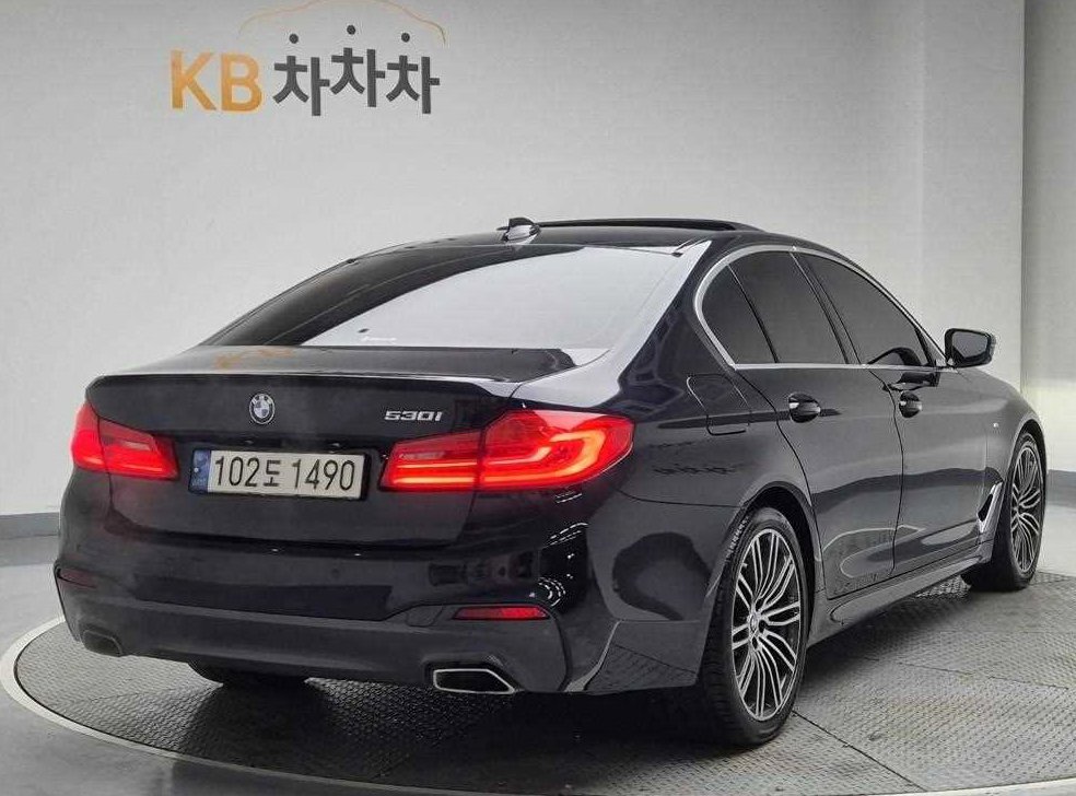 BMW 5시리즈 530i M 스포츠 플러스 사진 3