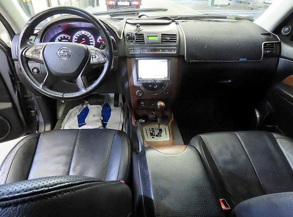 KG모빌리티(쌍용)  렉스턴 2.2 4WD RX7 사진 10