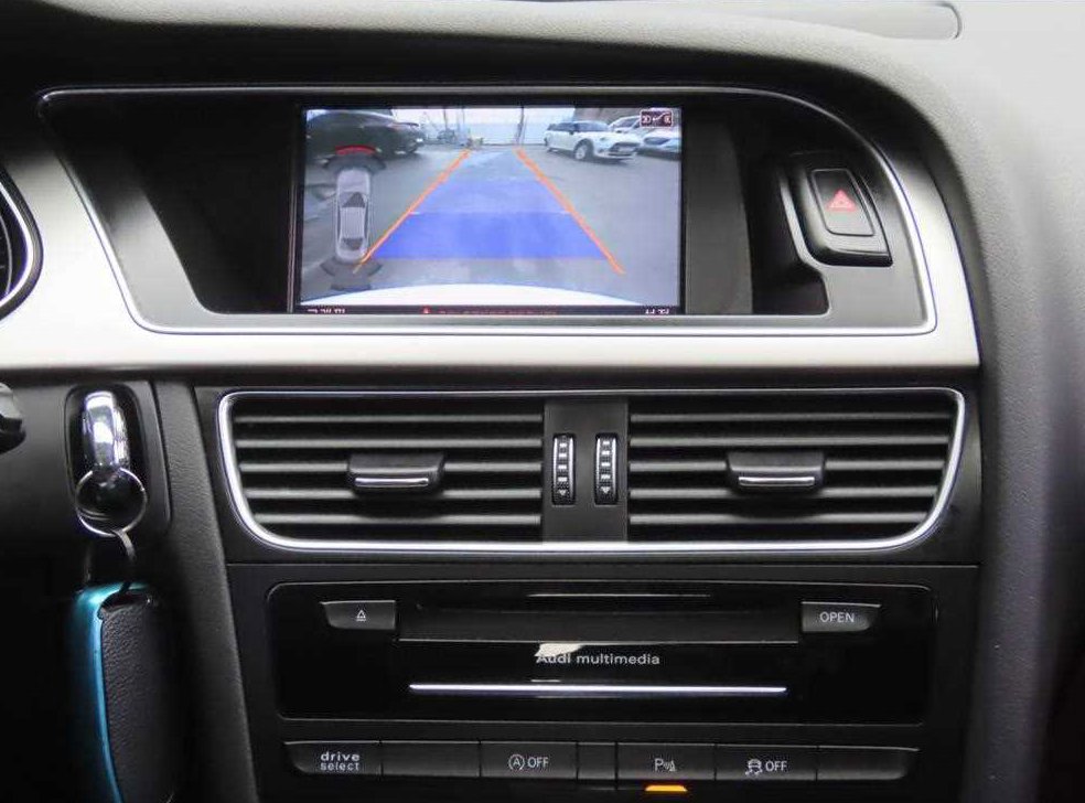 아우디 A4 2.0 TDI 사진 12
