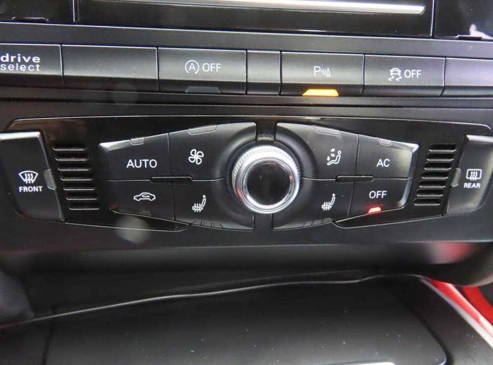 아우디 A4 2.0 TDI 사진 16