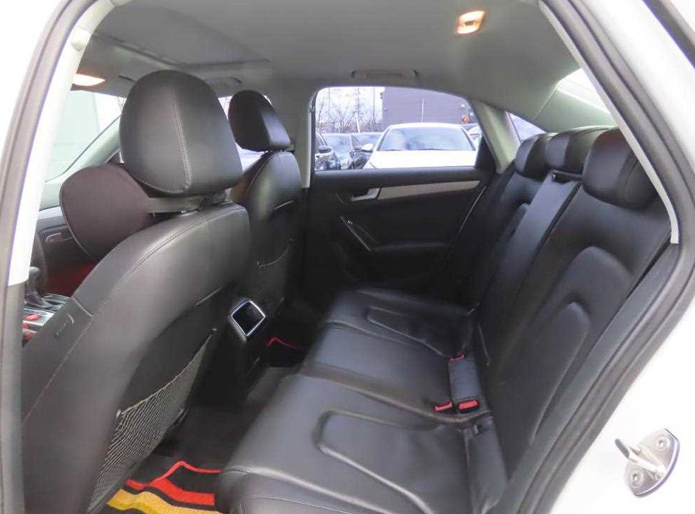 아우디 A4 2.0 TDI 사진 6
