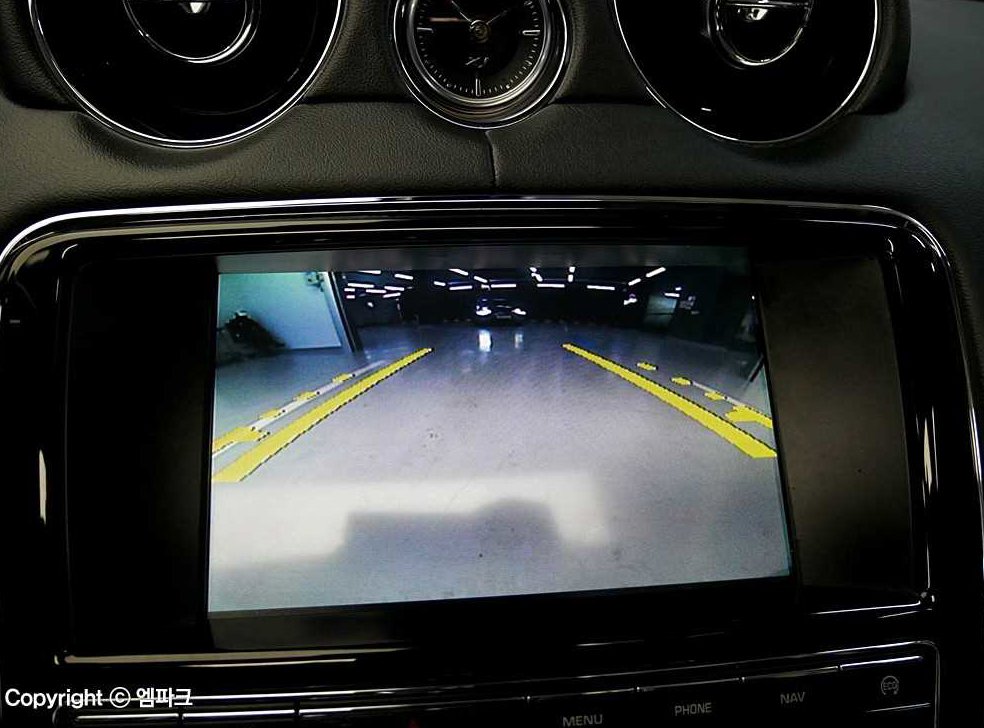 재규어 XJ 3.0D 사진 13