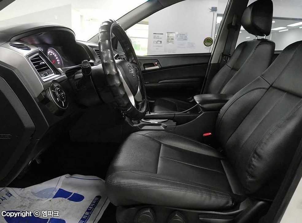 KG모빌리티(쌍용)  코란도 CX7(4WD) 사진 10
