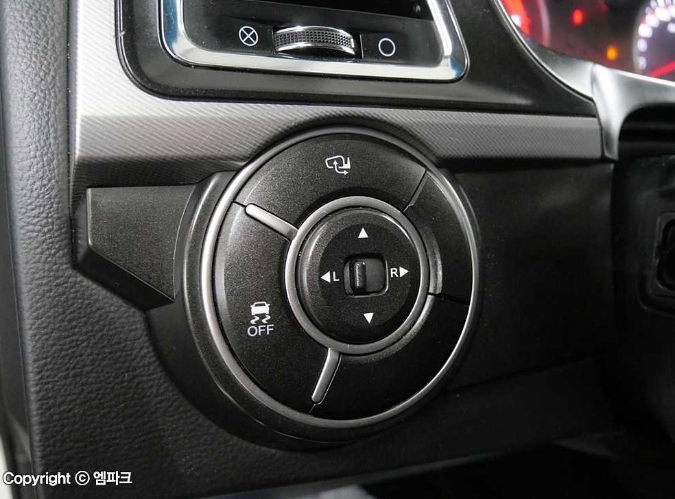 KG모빌리티(쌍용)  코란도 CX7(4WD) 사진 11
