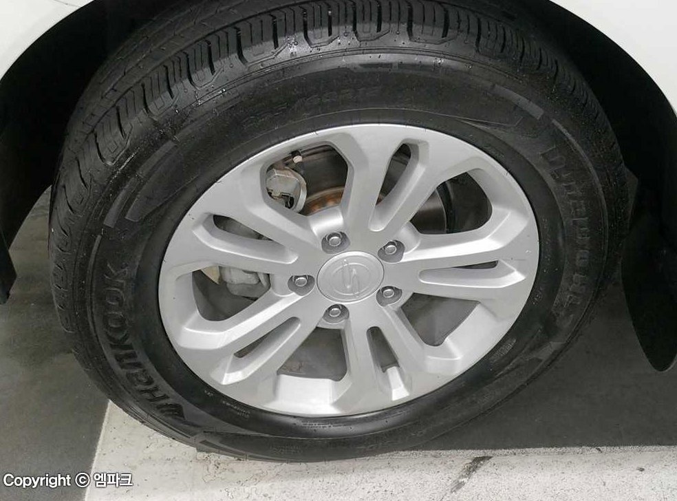 KG모빌리티(쌍용)  코란도 CX7(4WD) 사진 18