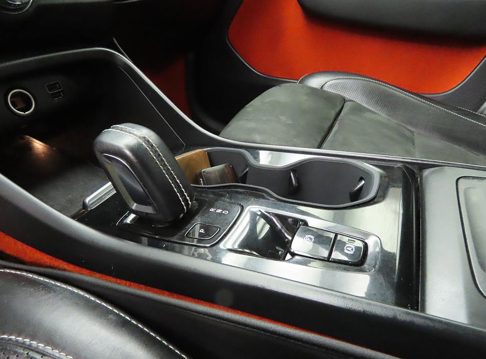 볼보 XC40 T4 4WD R-디자인 사진 11