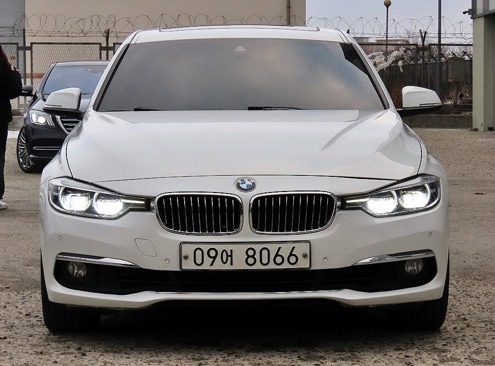 BMW 3시리즈 320i 럭셔리