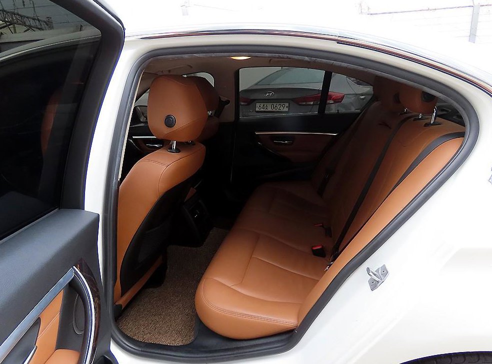 BMW 3시리즈 320i 럭셔리 사진 5