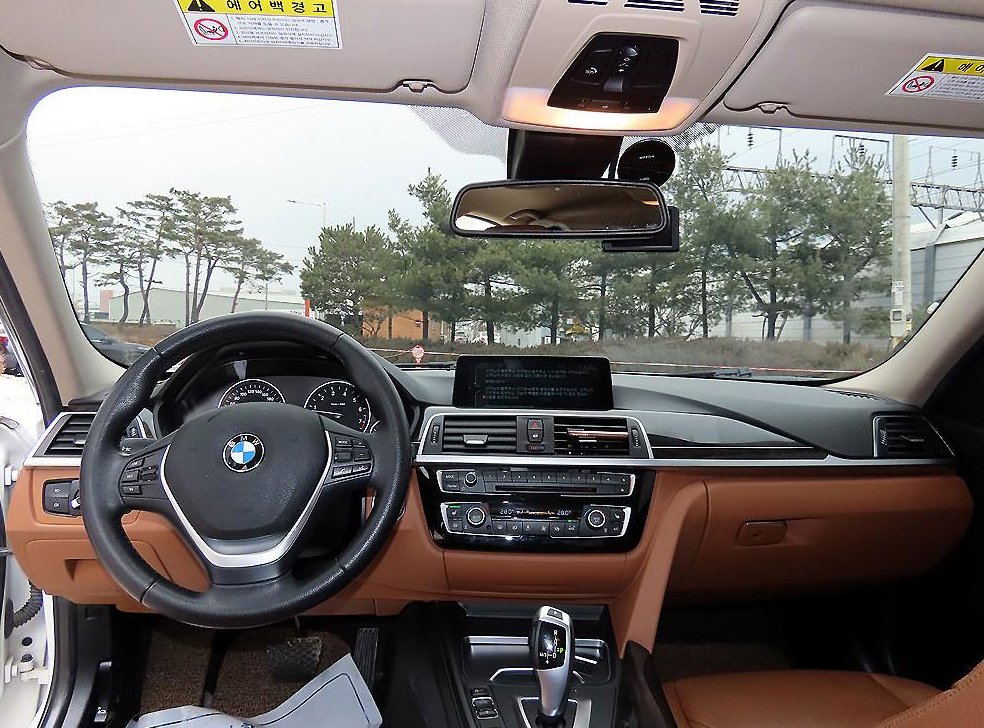 BMW 3시리즈 320i 럭셔리 사진 6