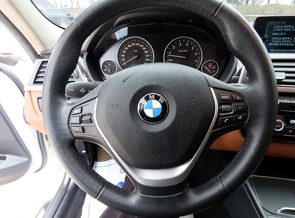BMW 3시리즈 320i 럭셔리 사진 7