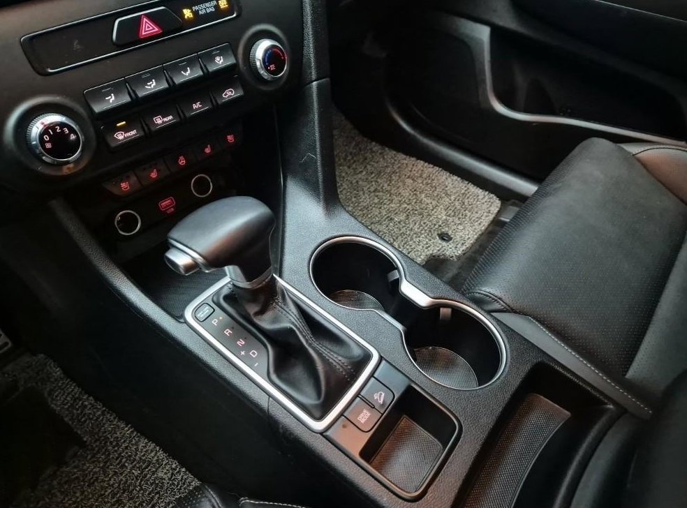기아 스포티지 2.0 디젤 2WD 사진 8