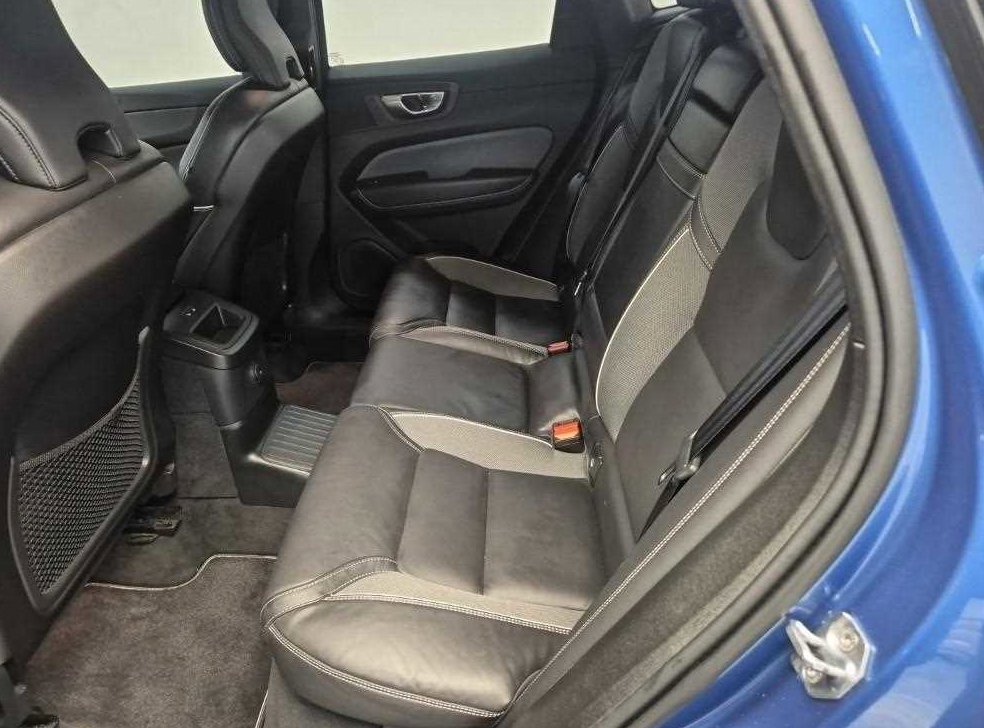 볼보 XC60 T8 AWD R-디자인 사진 12