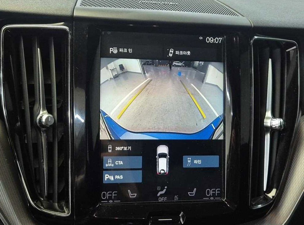 볼보 XC60 T8 AWD R-디자인 사진 15
